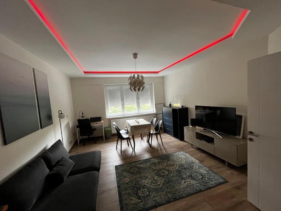 Апартаменты Renovated Stylish Flat At The Castle&Metro Будапешт Экстерьер фото